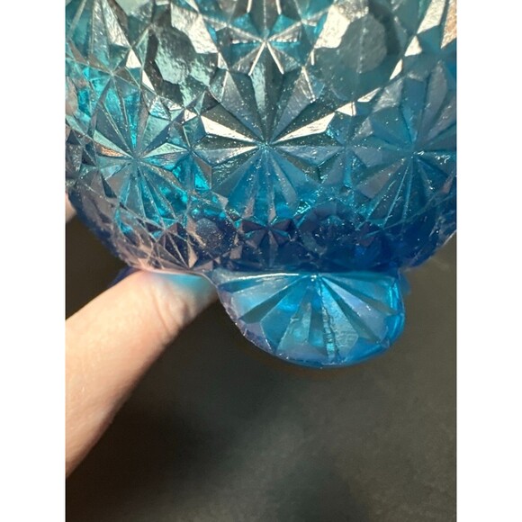 Vintage Blue Daisy Button 4-Footed Pressed Glass Bowl - Picture 9 of 9